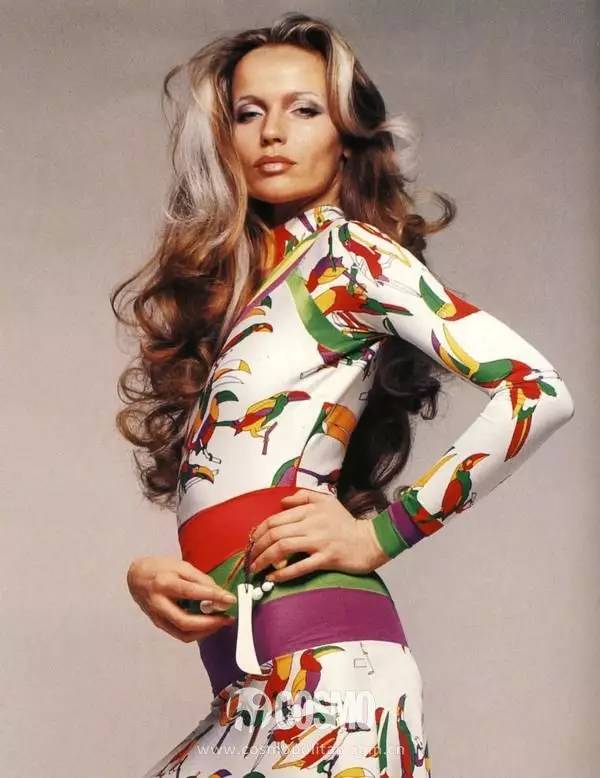 omg顶级沙滩超模,omg女明星有多美