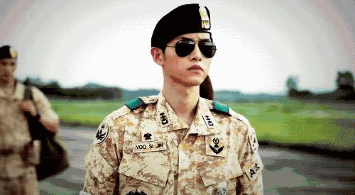 潮流咖|这件让半个娱乐圈沉迷的军装,再没一件你就过时啦!