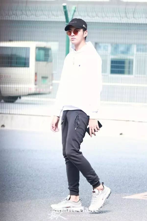 tfboys的穿搭风格,tfboys炸裂穿搭