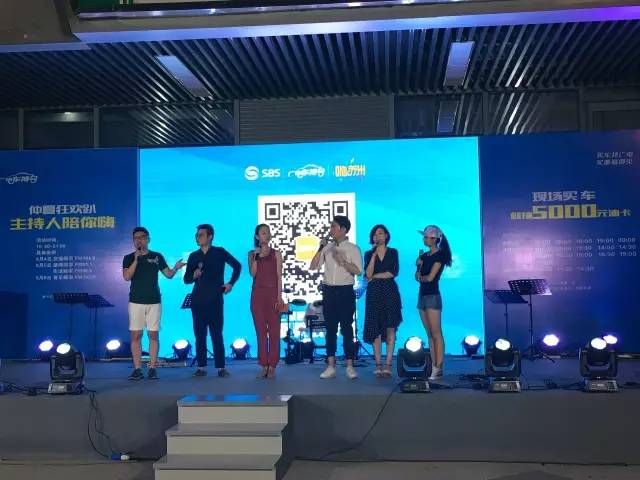 因为一个小男孩，他被评为“最暖心”车博会！