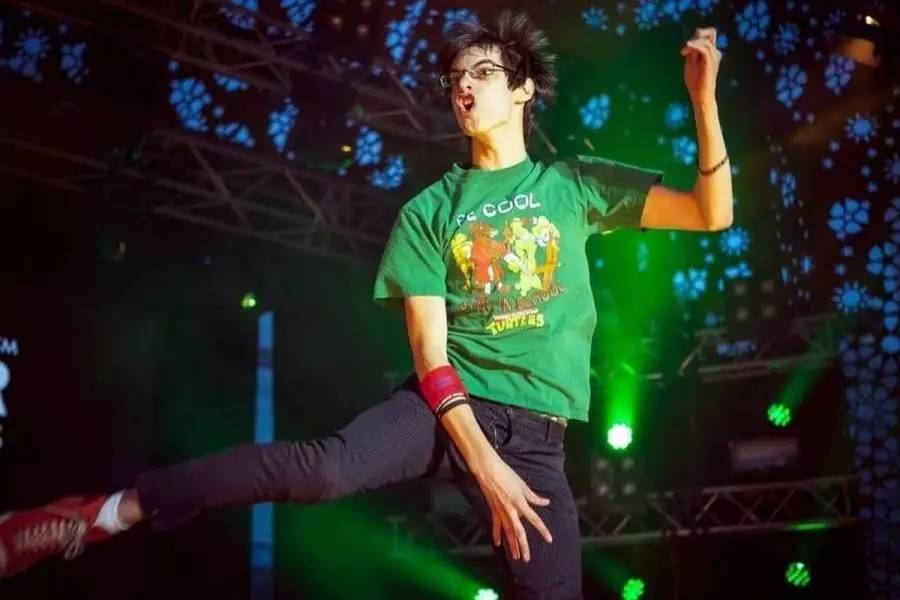 盘点外国人的奇葩比赛,盘点世界奇葩比赛