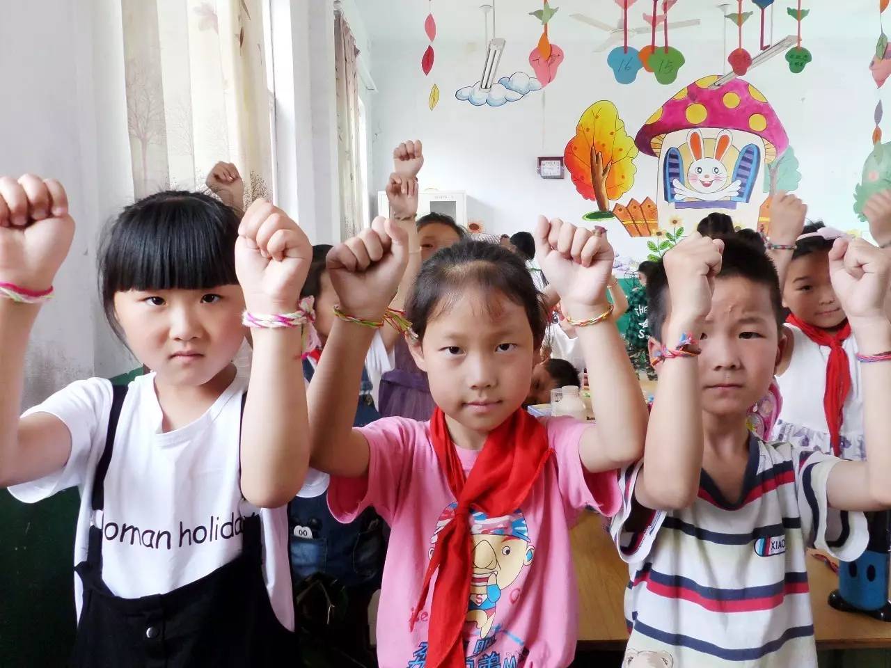 快乐童年放飞梦想诗歌,快乐校园梦想起航