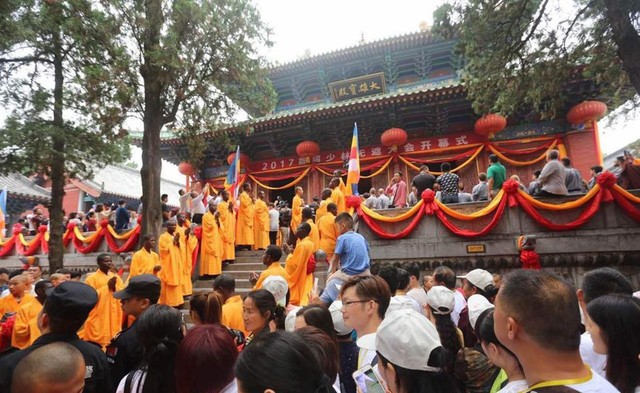 忽如一夜春风来下三句,忽如一夜春风来诗的题目