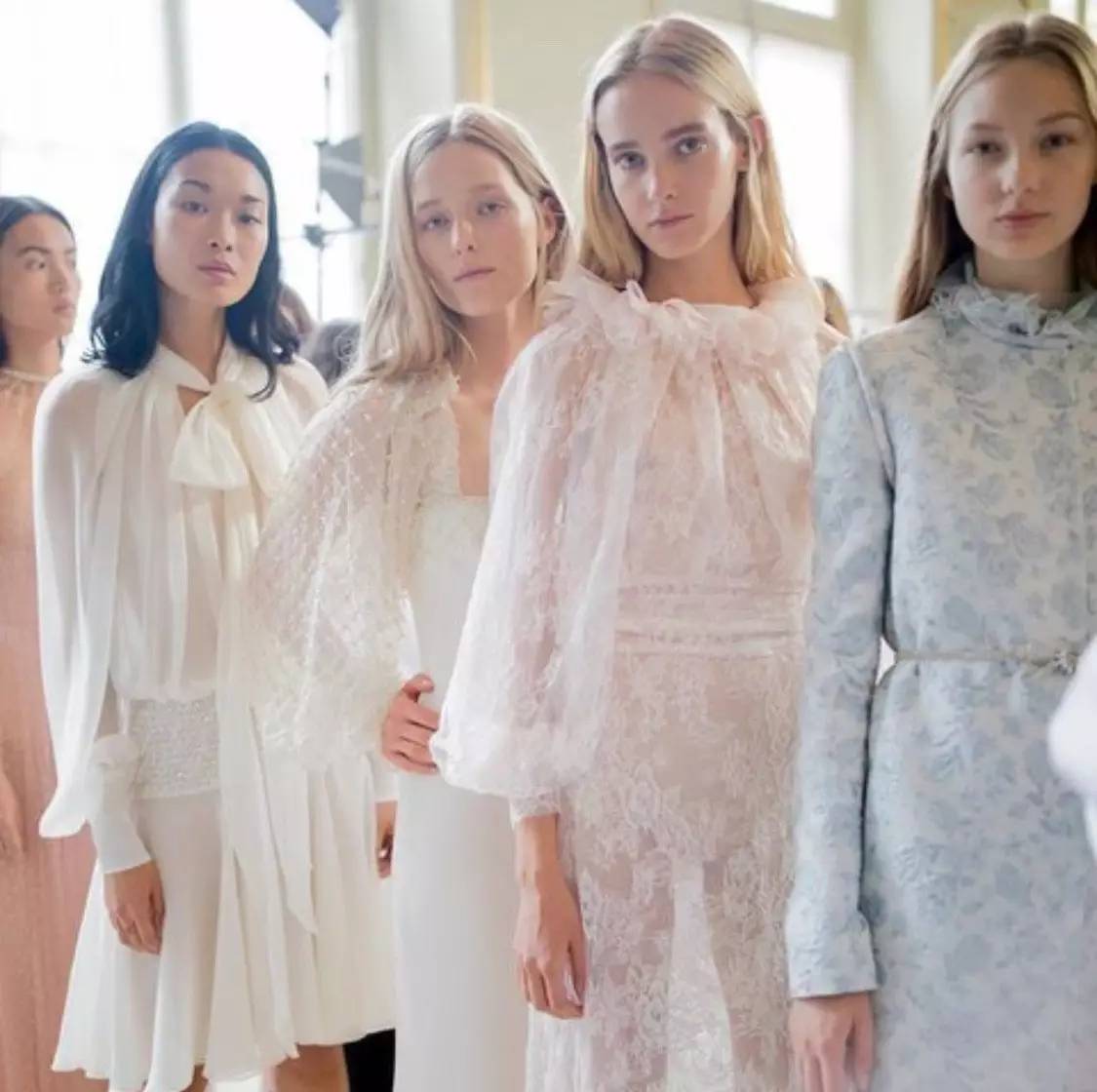 结婚高档品牌连衣裙,平时可穿的订婚连衣裙推荐