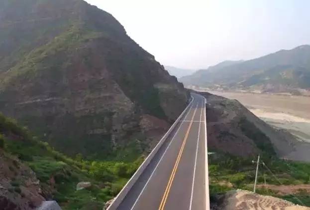 写在沿黄公路韩城段开通之际｜沿黄公路：黄河岸边一条闪亮的经济带