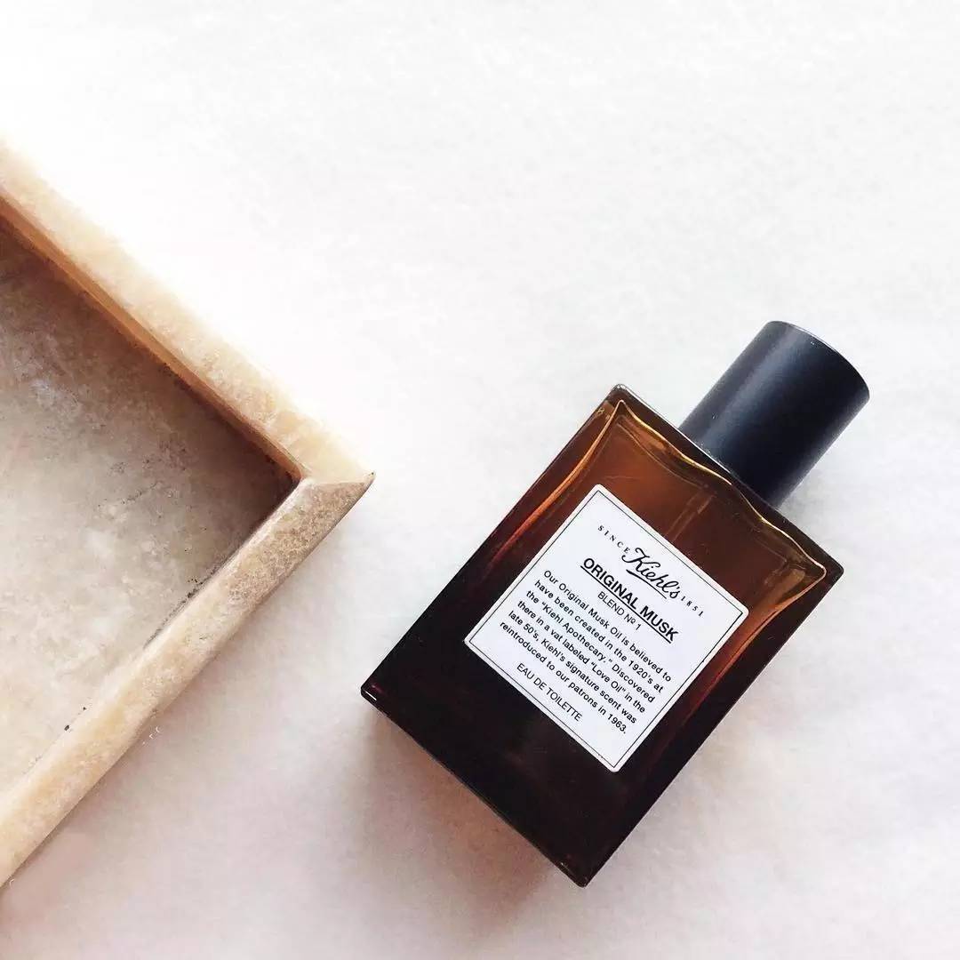 「这个香水有麝香用了会流产的!」|拜托,别再闹这种国际笑话了好吗?