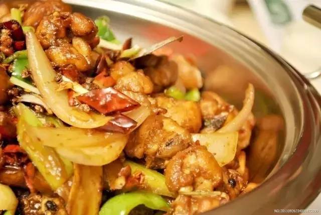 南充吃货最爱的这些公交路线，沿线美食把这条微信都撑爆了！