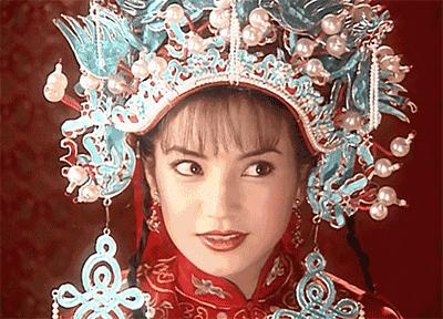 她做了一款不会花妆的眼膜,连陆毅、杜海涛都在用