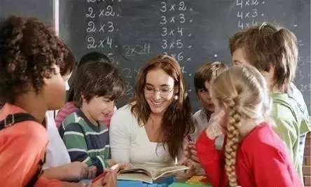 真实的外国教师节,世界上最有趣的教师节