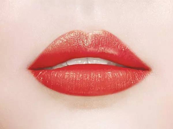 baby带火的权志龙的歌,baby带火的口红