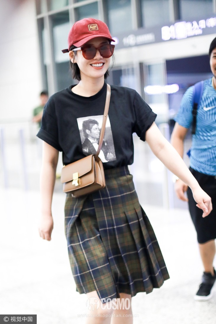 杨幂和马思纯,杨幂下半身失踪西装