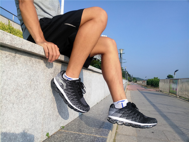 李宁弧型跑鞋,李宁跑鞋大绝影测评