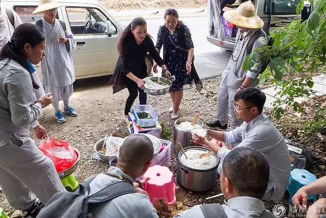 徒步登九华山,九华山徒步朝拜攻略视频