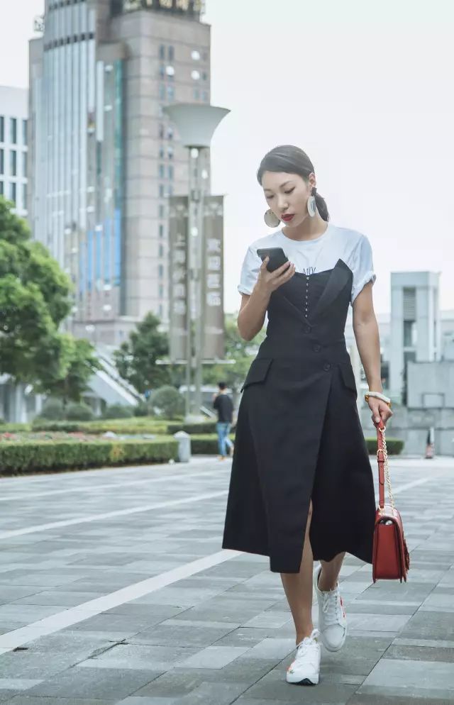 璇氭剰婊℃弧铚滈洩鍐板煄,璇氭剰婊℃弧