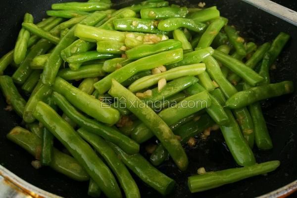 炒豆角怎么才能入味,炒豆角不容易烂熟