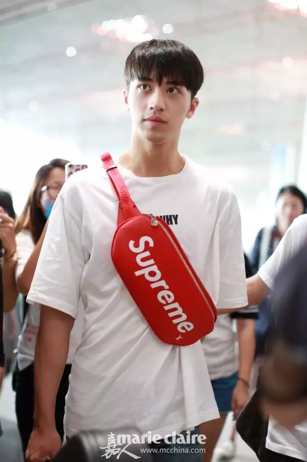 跟着表姐去看秀：时尚联名让人争相收入囊中的真相是？