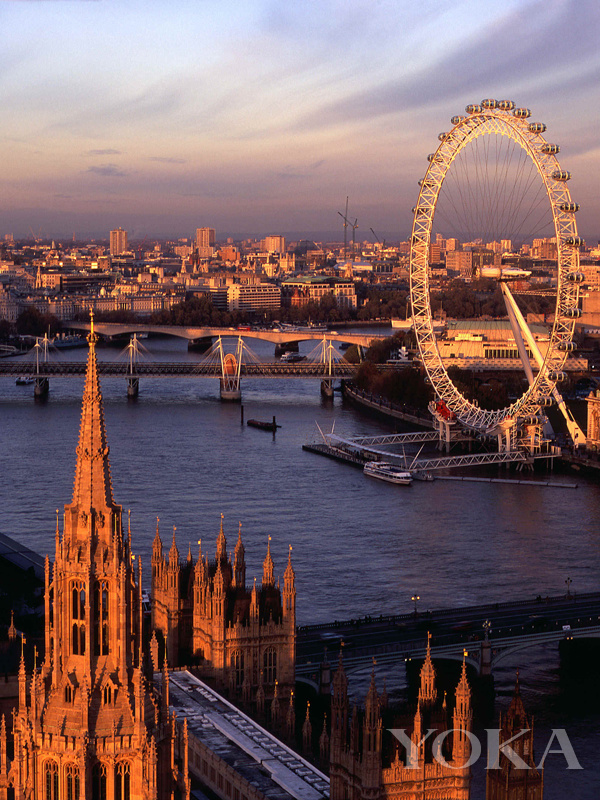 时装周必买的10款单品,时装周购物推荐