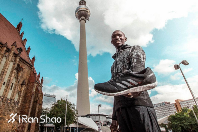 阿迪达斯一周穿搭,阿迪达斯衣服新春套装