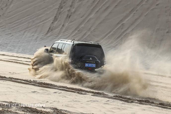 2018款三菱帕杰罗v97试驾,帕杰罗v93v95v97的区别