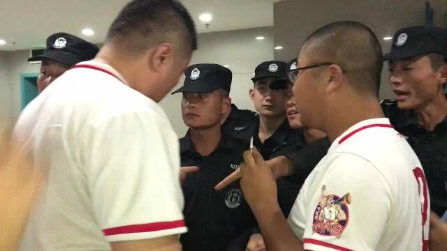 中国在足球比赛中发生了什么,盘点中国足球令人啼笑皆非的失误