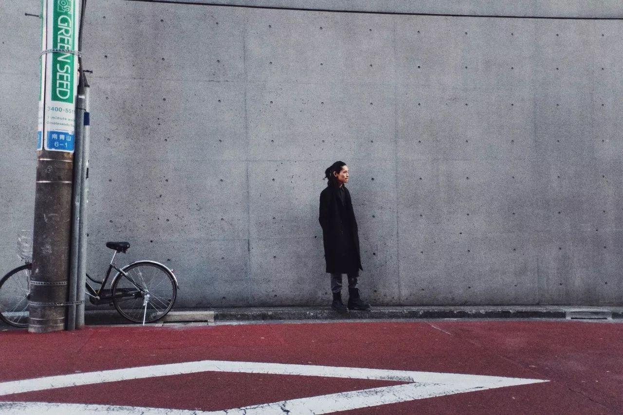 当时间分秒流逝，我们能做些什么摆脱生命中的束缚？