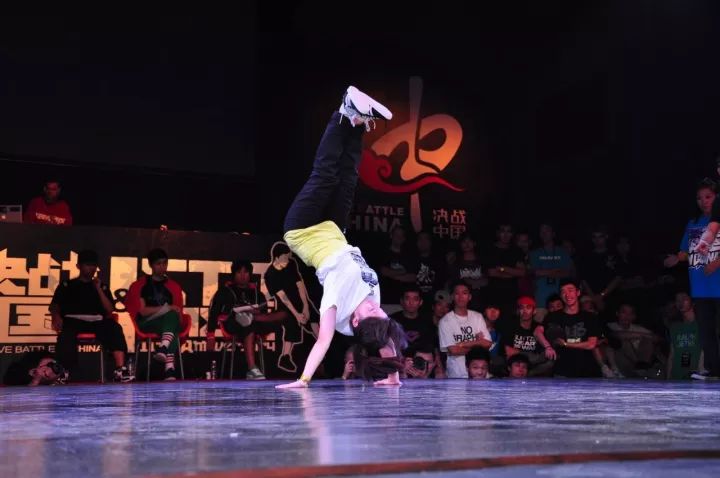 自助式买衣服你喜欢不？不试咋知道丨鞠萍姐姐十一要去