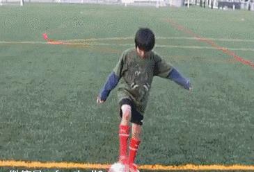 维维足球技巧系列教程,维维足球过人技巧系列教程