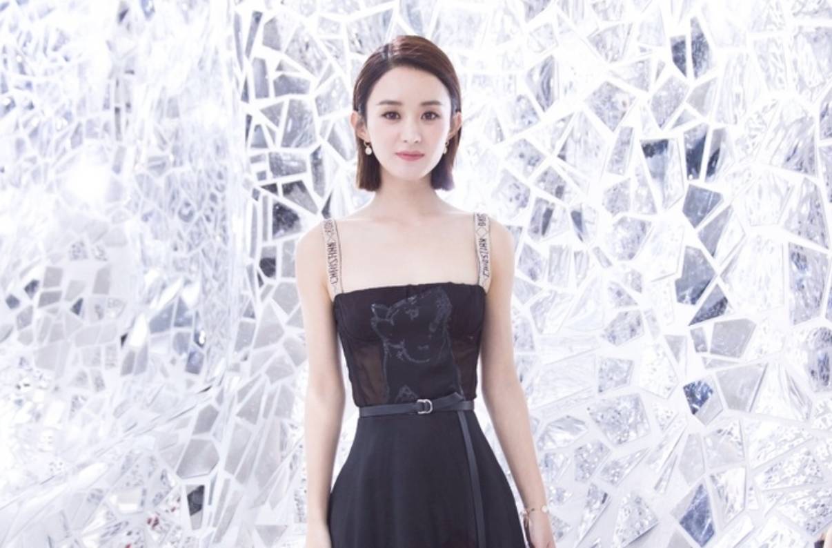 赵丽颖18巴黎时装周,赵丽颖咖啡馆