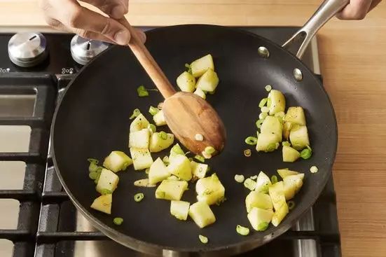 教你如何做西餐牛排,苹果西餐怎么做好吃