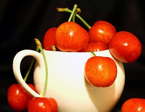 樱桃吃了是凉性还是热性,樱桃是热性还是凉性樱桃如何保存