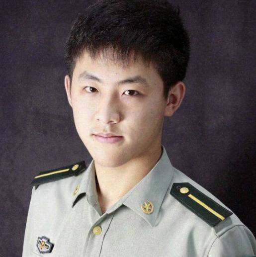 毁童年之“快乐星球”男主角竟然出轨又家暴!还好只爱看第一部!