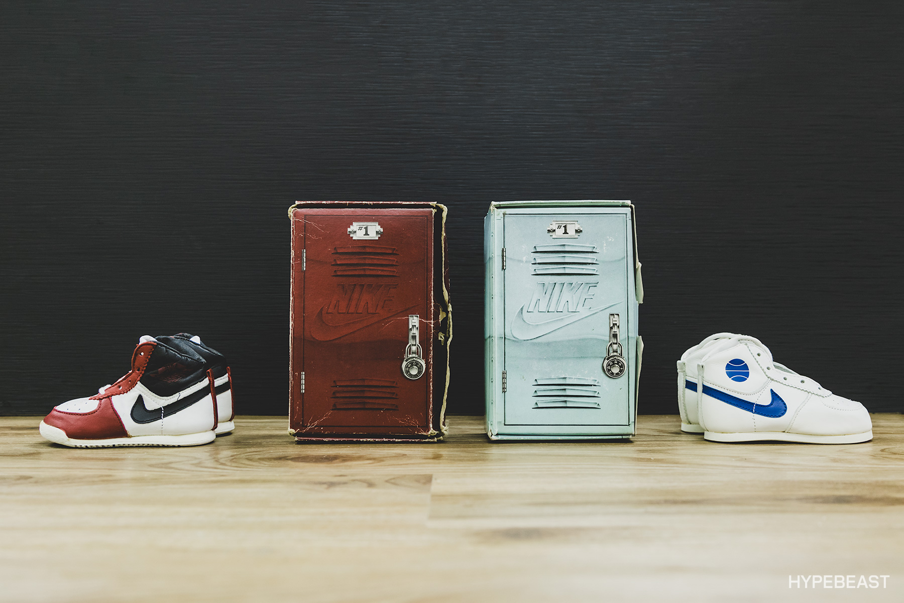 把鞋子做成藏品,nike球鞋展示柜