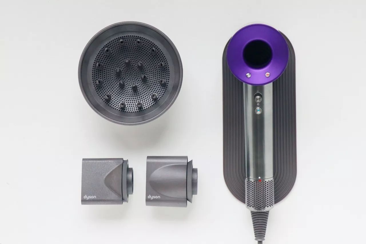 个人用3年的戴森吹风机值得买吗 (松下xd20和戴森吹风机哪个好)