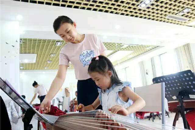 一招学会古筝,古筝入门必学十大技法