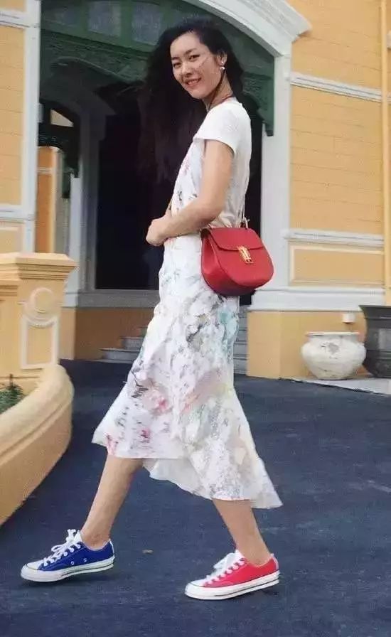 刘雯唐嫣包包,刘雯唐嫣最新消息