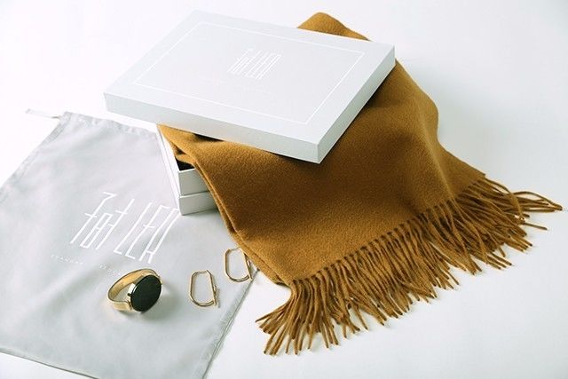 恋物志｜一条羊绒围巾，比两件毛衣还暖和