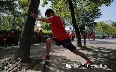 后足跟痛怎么跑步,脚再痛也要坚持