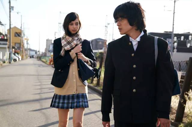 透明感女孩的特点,女生说透明感什么意思