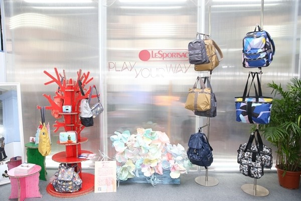 lesportsac乐播诗燕莎奥特莱斯店,lesportsac乐播诗双肩包斑马纹