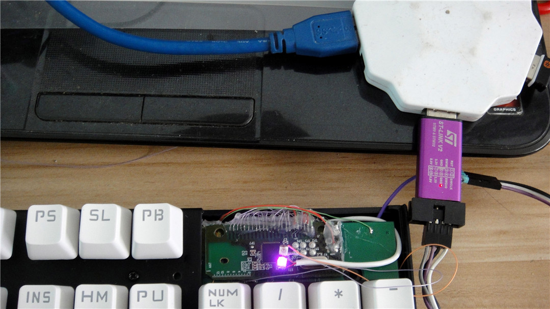 机械键盘如何调节背光,所有的机械键盘都可以调背光吗