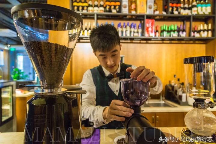 住赏气质喆啡，一辆复古老爷车把你接到咖啡馆的家