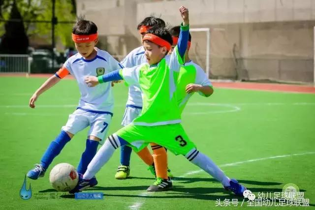 幼儿足球训练3-6岁原则,儿童如何了解足球知识
