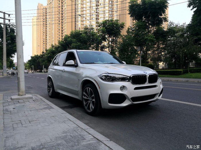 礼物居然迟到了2年,成都小伙提宝马X5