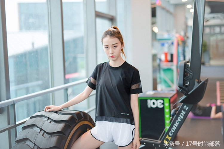 瑜伽女神运动健身夏季韩版速干透气性感背心，穿出你的优雅与文静！