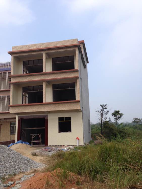 城市女孩看不上农村男友,城市女人看不上农村女人