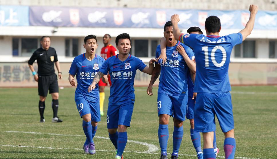 申花莫雷诺头球破门,莫雷诺肌肉照