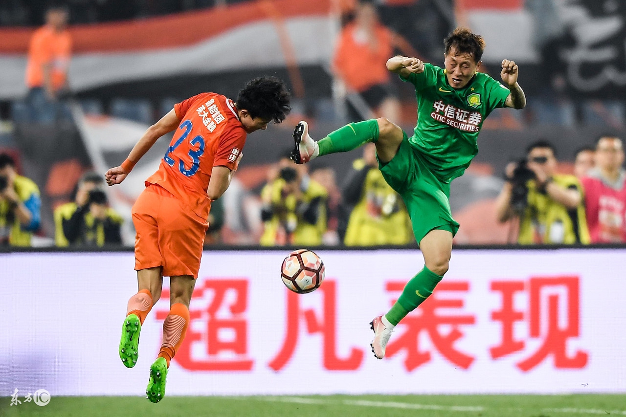 鲁能上港杯赛这条道基本堵到黑了，亚冠还是争冠分水岭，8人背3黄的鲁能下轮还要客战国安