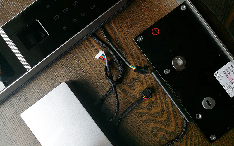 智能指纹锁没电了也不要慌,智能指纹锁没电了该怎么办