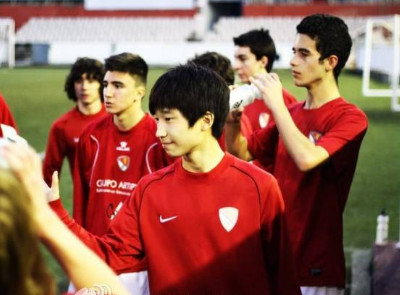 伊朗梅西萨达尔,伊朗梅西晃倒博阿滕