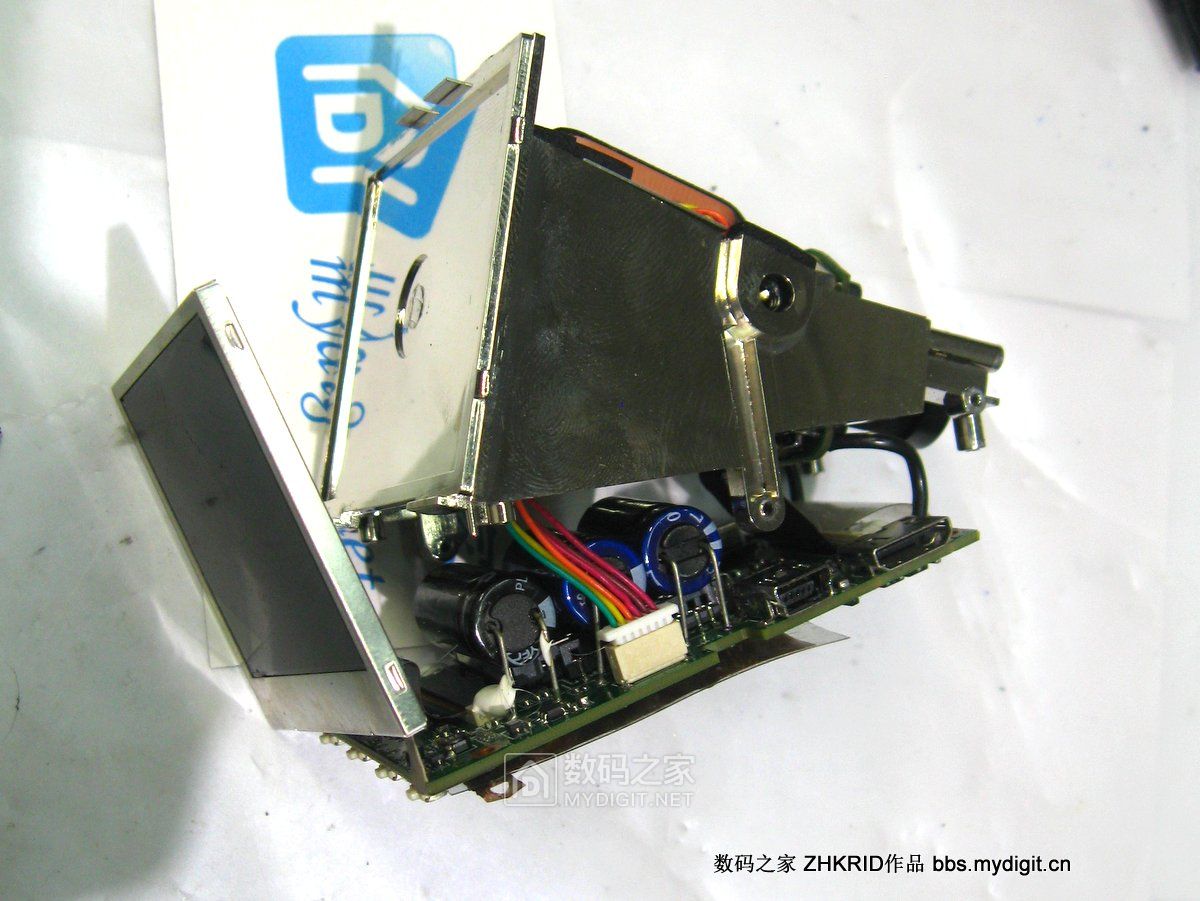 拆解趴趴狗隐藏式行车记录仪,行车记录仪拆解解析